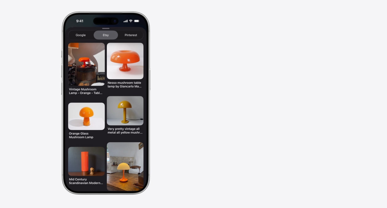 iPhone 螢幕顯示 Etsy 上不同蘑菇狀檯燈的圖片，圖片以格狀方式排列；Etsy 分頁的兩邊分別是 Google 和 Pinterest 分頁